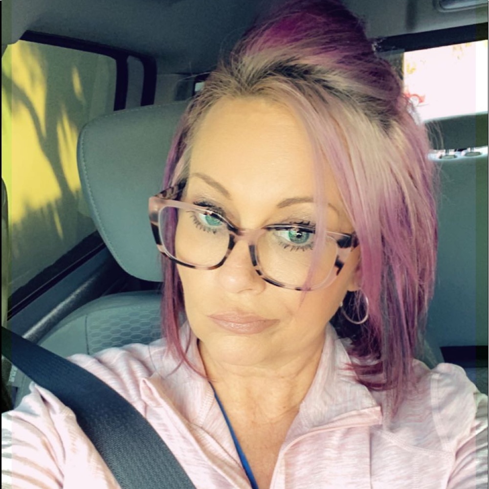 Meet your Posher, Monica